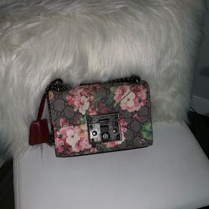 Gucci bloom shoulder bag